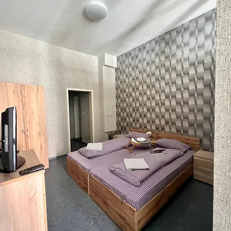 Flower House 10 Apartment *